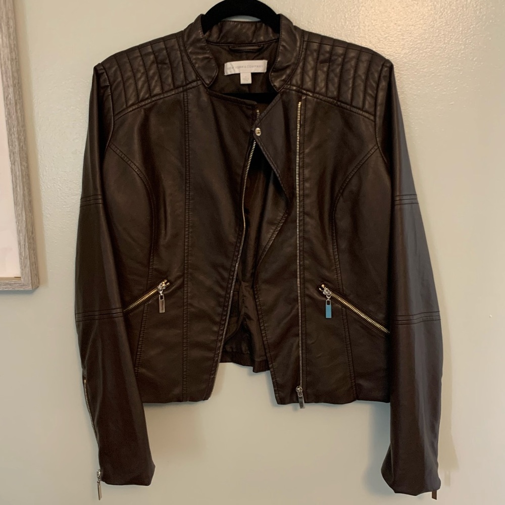 BROWN FAUX LEATHER MOTO JACKET SZ MED